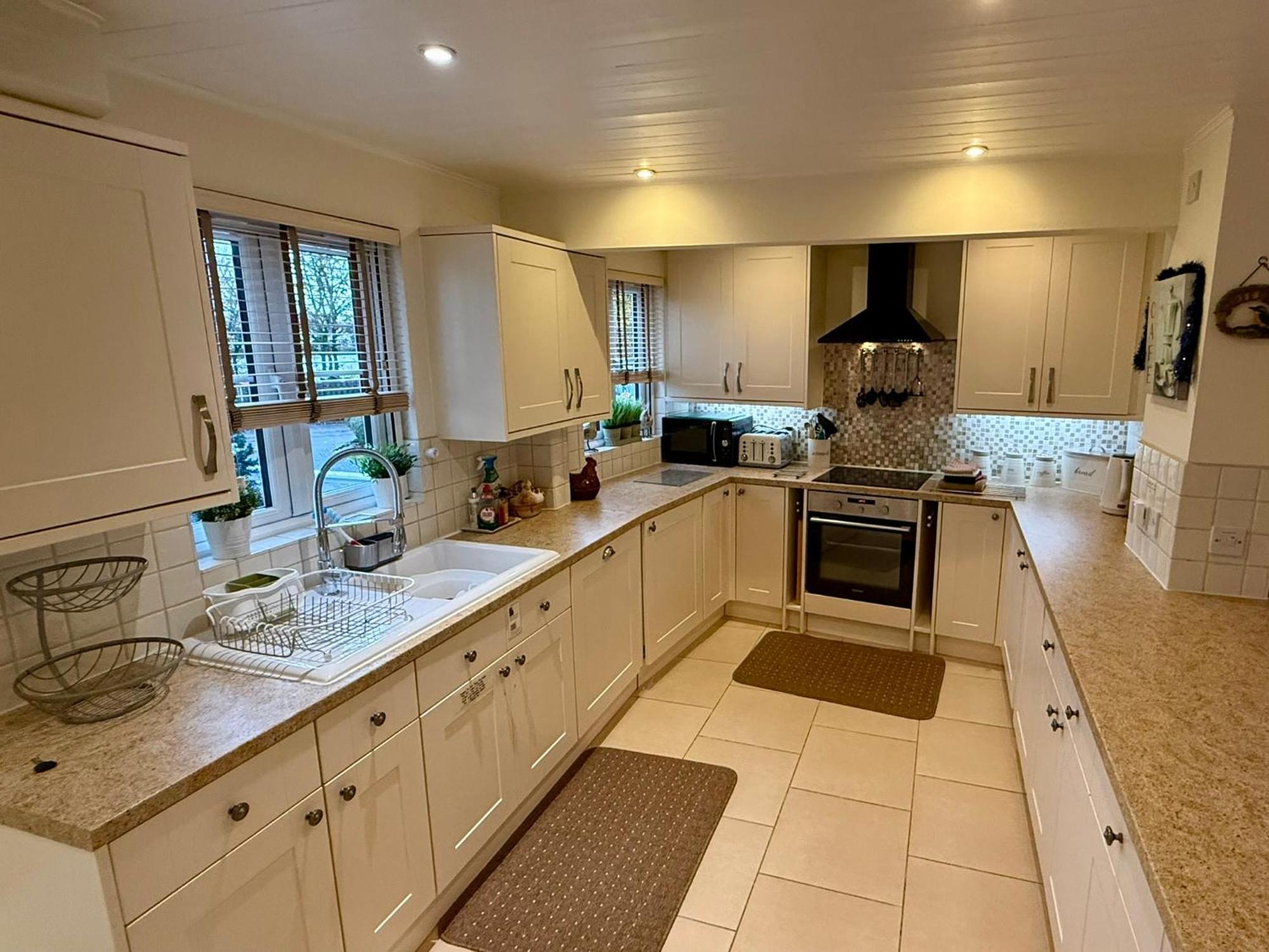 Luxury Kingfisher Lodge, Isis Lake, Within The Cotswold Waterpark Сайърънсестър Екстериор снимка