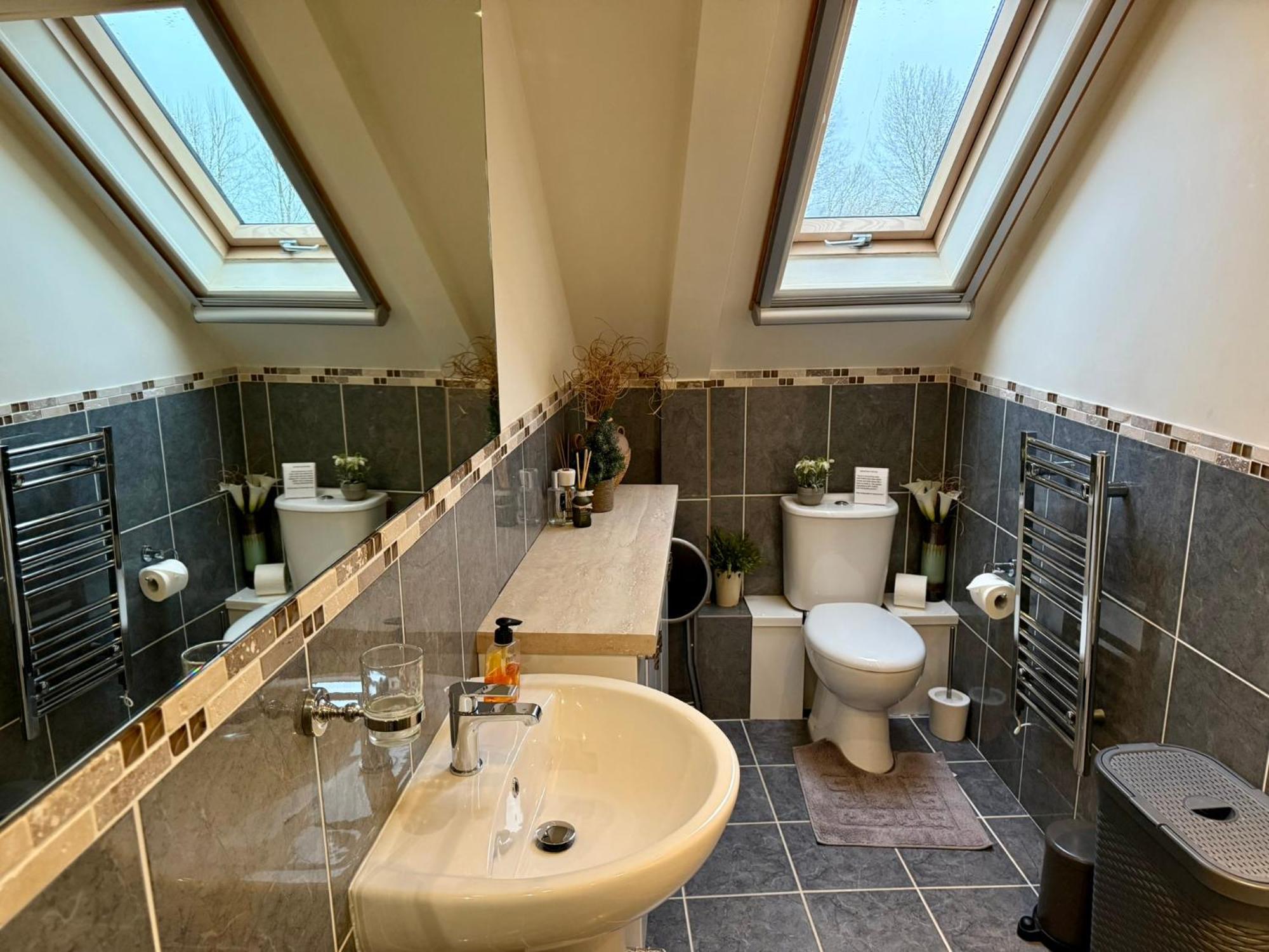 Luxury Kingfisher Lodge, Isis Lake, Within The Cotswold Waterpark Сайърънсестър Екстериор снимка